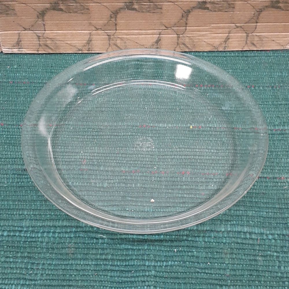 PYREX 210 Clear Glass Pie Dish 10 In Plate Dish Bakeware USA VTG